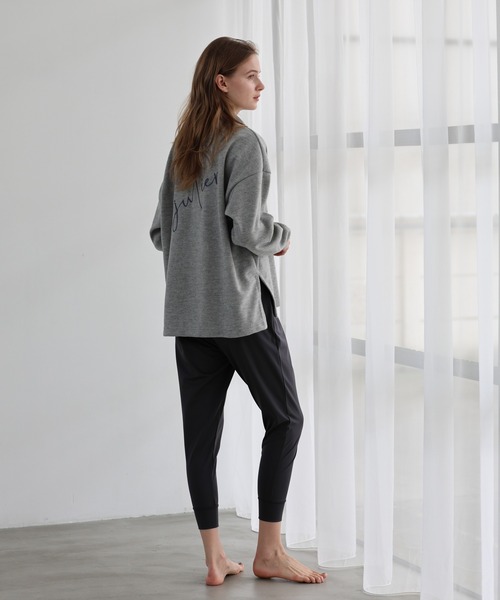 Julier Yoga and Relax（ジュリエヨガアンドリラックス）の「Julier ジェントルスムースギャザーパンツ（その他パンツ・レディース・チャコール/ベージュ・1/0）」の7枚目の写真