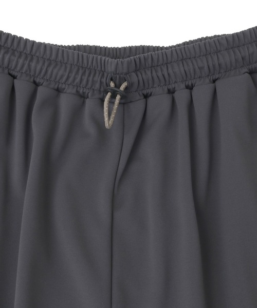 Julier Yoga and Relax（ジュリエヨガアンドリラックス）の「Julier ジェントルスムースギャザーパンツ（その他パンツ・レディース・チャコール/ベージュ・1/0）」の9枚目の写真