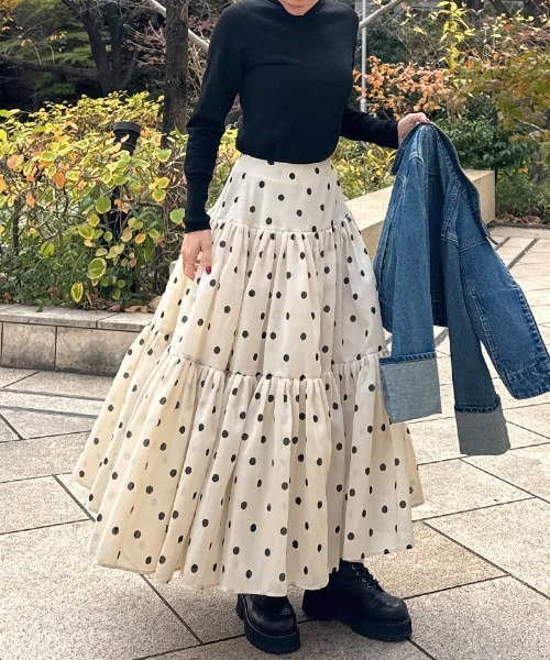 JENNE(ジェンヌ)の「ラグジュアリードットタックスカート(北陸生産生地)(スカート・レディース・ブラック/ネイビー/アイボリー・SMALL/MEDIUM/X-LARGE/LARGE)」の20枚目の写真
