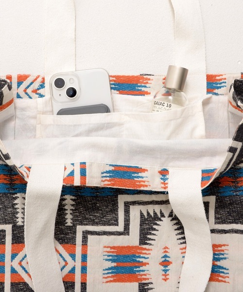 PENDLETON（ペンドルトン）の「PENDLETON ペンドルトン HARDING JAQUARD TOTE ハーディング ジャガード トートバッグ（トートバッグ・レディース・チャコール/レッド・FREE）」の16枚目の写真