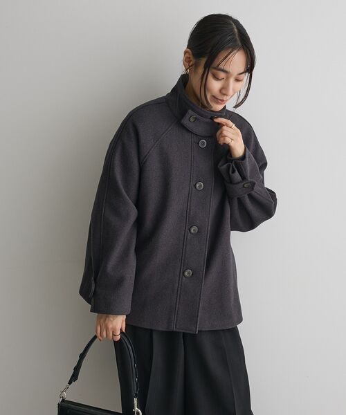 CRAFT STANDARD BOUTIQUE(クラフトスタンダードブティック)の「スタンドカラーメルトンショートコート◆(その他アウター・レディース・チャコールグレー/ブラウン・FREE)」の4枚目の写真