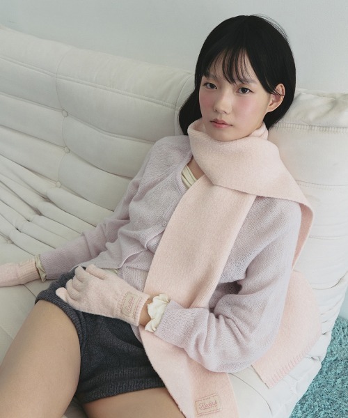 ROCKFISH WEATHERWEAR（ロックフィッシュウェザーウェア）の「NEW FLUFFY SCARF（マフラー・レディース・ネイビー/ライトグレー/ピンク/クリーム/グレー/スカイブルー/ライラック/ベージュ/レッド/ブラウン・FREE）」の9枚目の写真