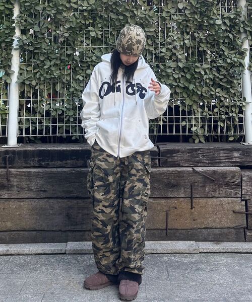 ILLIGO(イリゴ)の「チェックアプリケフードジップアップホワイト(パーカー・レディース・その他・SMALL/MEDIUM)」の7枚目の写真