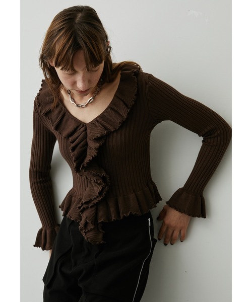 uyu.(ウユ)の「フロントフリルリブニットトップス(Tシャツ/カットソー・レディース・ホワイト/ブラック/ブラウン・FREE)」の3枚目の写真