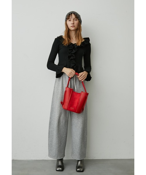 uyu.(ウユ)の「フロントフリルリブニットトップス(Tシャツ/カットソー・レディース・ホワイト/ブラック/ブラウン・FREE)」の12枚目の写真