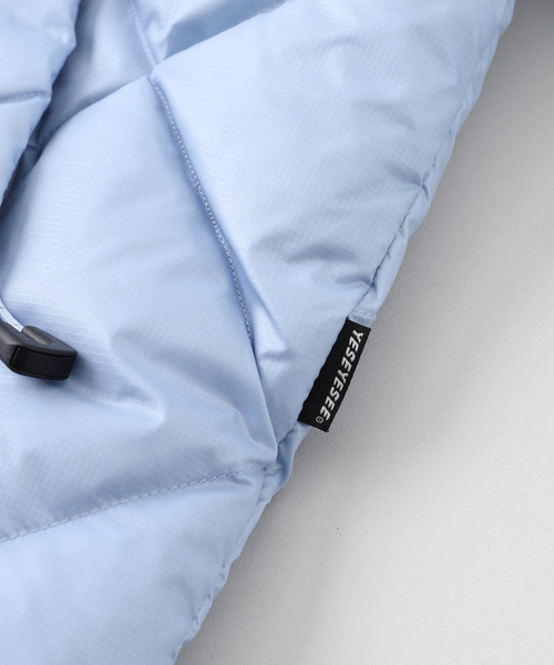 YESEYESEE（イエスアイシー）の「YESEYESEE / イエスアイシー WAFER GOOSE DOWN JACKET（ダウンジャケット/コート・メンズ・ブラウン/ブルー系その他/ブラック・SMALL/MEDIUM）」の8枚目の写真