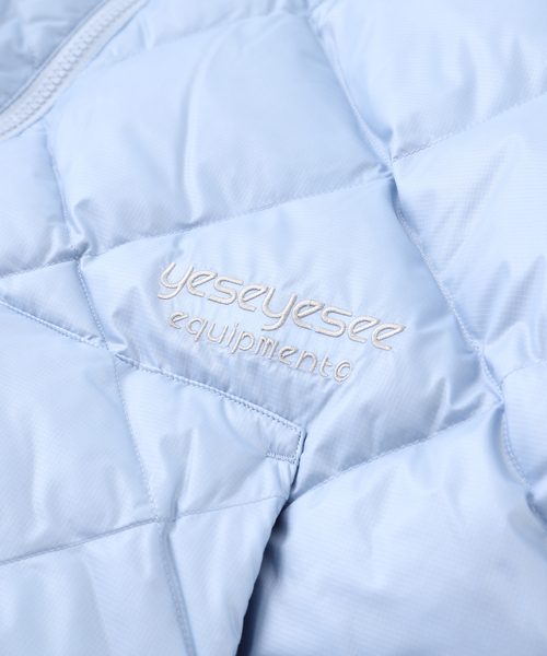 YESEYESEE（イエスアイシー）の「YESEYESEE / イエスアイシー WAFER GOOSE DOWN JACKET（ダウンジャケット/コート・メンズ・ブラウン/ブルー系その他/ブラック・SMALL/MEDIUM）」の12枚目の写真