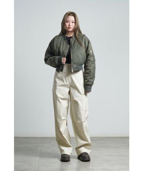 MUSINSA STANDARD WOMAN（ムシンサスタンダードウーマン）の「ウィメンズスリムクロップクルーネック長袖Tシャツ[ブラック]（Tシャツ/カットソー・レディース・その他・SMALL/MEDIUM/LARGE/X-SMALL）」の19枚目の写真
