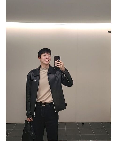 MUSINSA STANDARD(ムシンサスタンダード)の「ワイドデニムパンツ【ディープインディゴ】(デニムパンツ・メンズ・その他・40/38/42/36/27/28/29/34/32/30/31/33/26)」の18枚目の写真