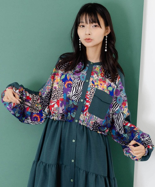 ScoLar（スカラー）の「153679：総柄ワッシャーティアードシャツワンピース（シャツワンピース・レディース・グリーン/ブラウン/ブラック・M）」の4枚目の写真