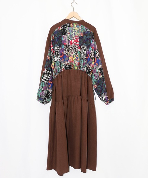 ScoLar（スカラー）の「153679：総柄ワッシャーティアードシャツワンピース（シャツワンピース・レディース・グリーン/ブラウン/ブラック・M）」の17枚目の写真