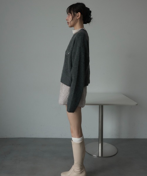Nadana(ナダナ)の「ロゴ刺繍ニットショートプルオーバー(ニット/セーター・レディース・グレー/ブルー/アイボリー・FREE)」の10枚目の写真