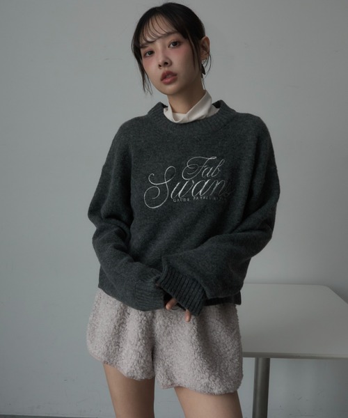 Nadana(ナダナ)の「ロゴ刺繍ニットショートプルオーバー(ニット/セーター・レディース・グレー/ブルー/アイボリー・FREE)」の11枚目の写真