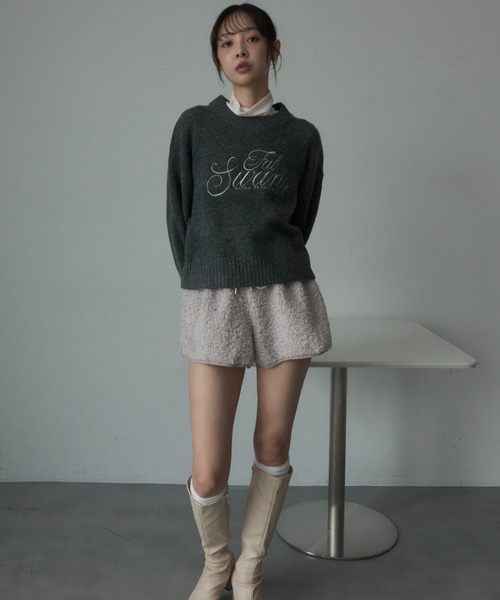 Nadana(ナダナ)の「ロゴ刺繍ニットショートプルオーバー(ニット/セーター・レディース・グレー/ブルー/アイボリー・FREE)」の14枚目の写真