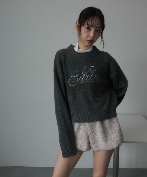 Nadana(ナダナ)の「ロゴ刺繍ニットショートプルオーバー(ニット/セーター・レディース・グレー/ブルー/アイボリー・FREE)」の18枚目の写真
