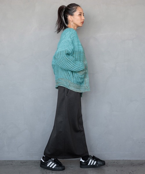 BAYFLOW（ベイフロー）の「【HEREIAM】春にも活躍！/ブロッキングMIXカーディガン（ニット/セーター・レディース・ターコイズブルー/ラベンダー・FREE）」の4枚目の写真