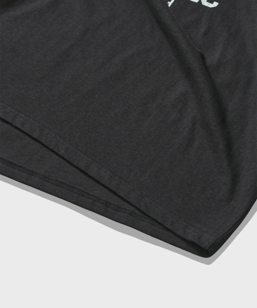 DISCUS ATHLETIC(ディスカス アスレチック)の「ヘビーウェイトセンターロゴTシャツウォッシュドブラック(Tシャツ/カットソー・メンズ・その他・MEDIUM/LARGE/X-LARGE)」の3枚目の写真