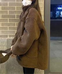 CHUL（チュル）の「ボアオーバージャケット（ムートンコート）」