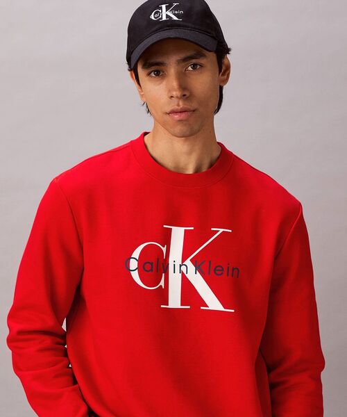 Calvin Klein(カルバン・クライン)の「スウェット - モノグラムロゴクルーネックスウェットプルオーバー(スウェット・メンズ・レッド/グレー/ブラック・M/S/L/XL)」の11枚目の写真