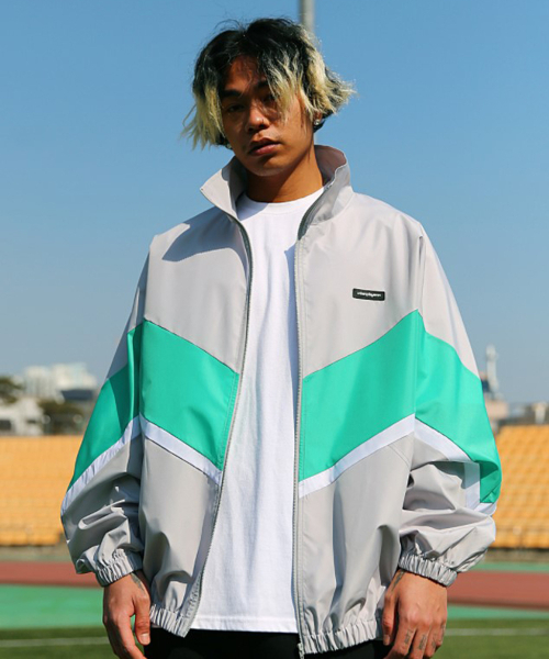 URBAN PLAYERS(アーバンプレイヤーズ)の「ジミーデュースポトラックジャケット(グレー)(ナイロンジャケット・レディース・その他・MEDIUM/LARGE/X-LARGE)」の2枚目の写真