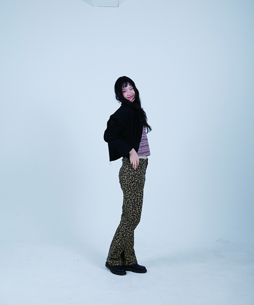 COTTONREBIRTHCLUB（コットンリバースクラブ）の「レオパードブーツカットパンツ（ブラック）（その他パンツ・レディース・ブラック・SMALL/MEDIUM）」の3枚目の写真