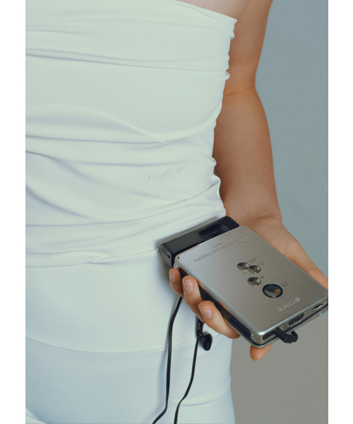 MINA SONG(ミナソン)の「ESSENTIAL TUBE TOP - WHITE(Tシャツ/カットソー・レディース・その他・SMALL/MEDIUM/LARGE)」の2枚目の写真