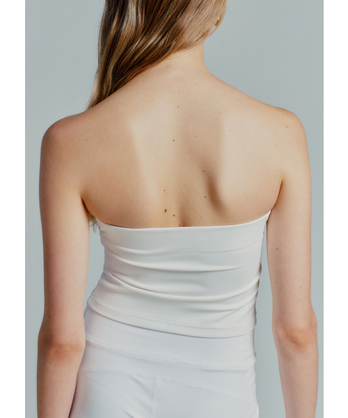 MINA SONG(ミナソン)の「ESSENTIAL TUBE TOP - WHITE(Tシャツ/カットソー・レディース・その他・SMALL/MEDIUM/LARGE)」の4枚目の写真