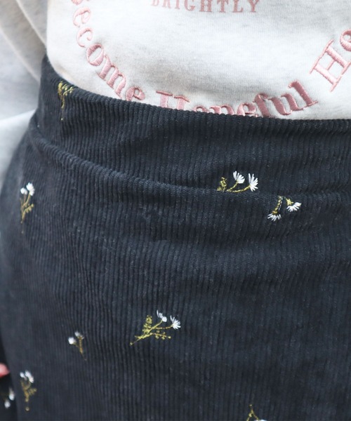 CECIL McBEE(セシルマクビー)の「カットコール花柄刺繍ナロースカート(スカート・レディース・ブラック/ブラウン・MEDIUM/LARGE)」の12枚目の写真