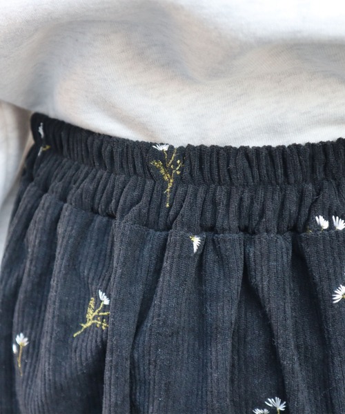CECIL McBEE(セシルマクビー)の「カットコール花柄刺繍ナロースカート(スカート・レディース・ブラック/ブラウン・MEDIUM/LARGE)」の13枚目の写真