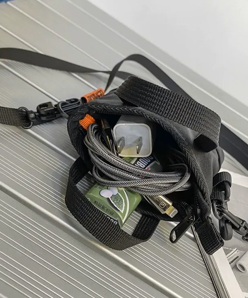 WESTBOY(ウエストボーイ)の「ユニセックスミニミニ ショルダーバッグ サコッシュコインケース WO25W10BG19(ショルダーバッグ・メンズ・ブラック・FREE)」の17枚目の写真