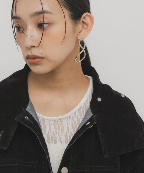 KBF（ケイビーエフ）の「デフォルメピアス（ピアス（両耳用）・レディース・ゴールド/シルバー・ONE）」の4枚目の写真