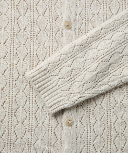 MMIC(エムエムアイシー)の「CASHMERE CROCHET CARDIGAN (BEIGE)(ニット/セーター・メンズ・その他・M/L)」の4枚目の写真