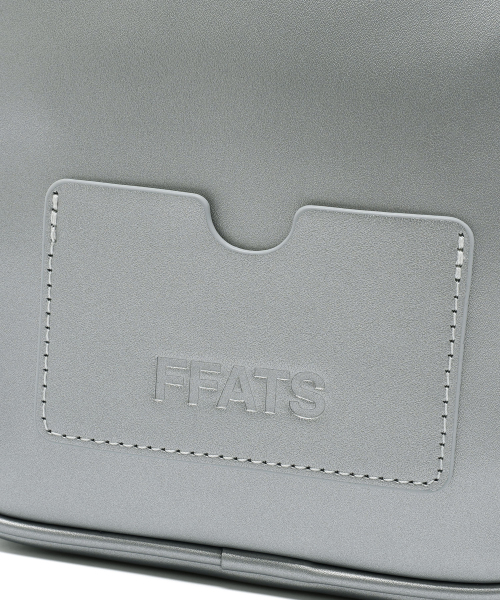NICE GHOST CLUB（ナイスゴーストクラブ）の「FFATS PUDING BAG_SILVER(NG2EMUAB47A)（トートバッグ・レディース・シルバー・FREE）」の4枚目の写真