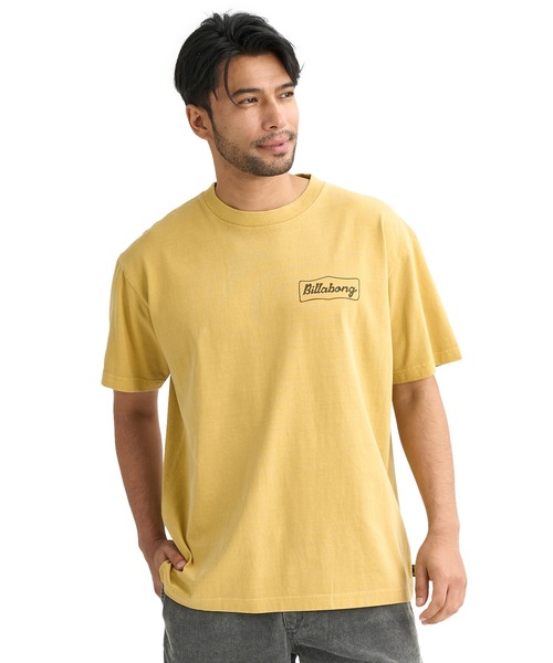 BILLABONG(ビラボン)の「BILLABONG メンズ 【OVER FIT】SIGN Tシャツ 【2026年春夏モデル】 BG011209(Tシャツ/カットソー・メンズ・スミクロ/イエロー/スモークピンク/クリーム・M/L/XL)」の3枚目の写真