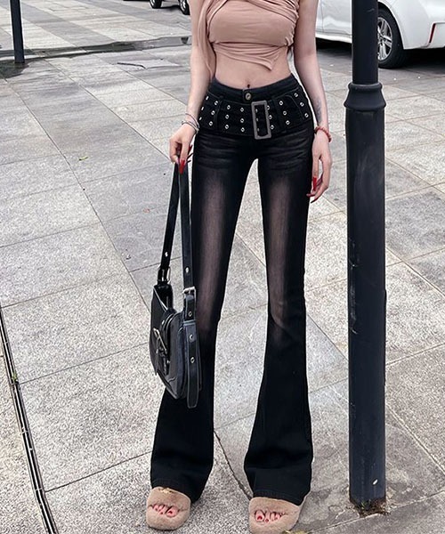 gossip!ロサンゼルス(ゴシップロサンゼルス)の「ベルトアクセント フレアデニムパンツ(デニムパンツ・レディース・チャコールグレー・S/L)」の1枚目の写真