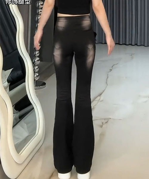 gossip!ロサンゼルス(ゴシップロサンゼルス)の「ベルトアクセント フレアデニムパンツ(デニムパンツ・レディース・チャコールグレー・S/L)」の4枚目の写真