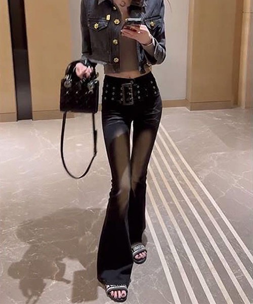 gossip!ロサンゼルス(ゴシップロサンゼルス)の「ベルトアクセント フレアデニムパンツ(デニムパンツ・レディース・チャコールグレー・S/L)」の7枚目の写真