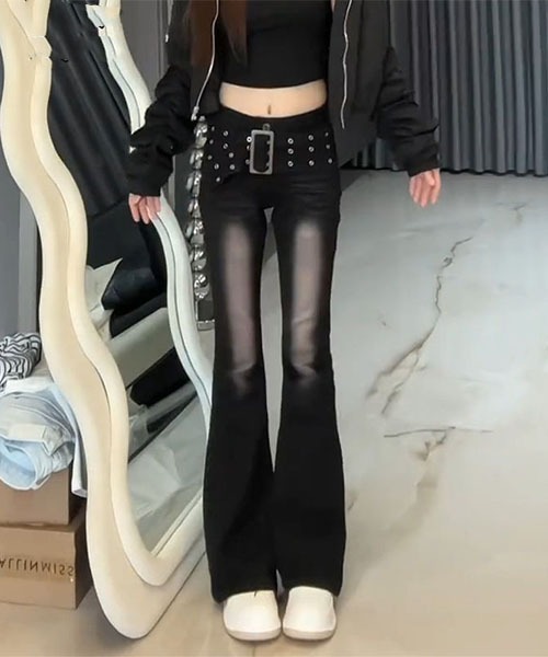 gossip!ロサンゼルス(ゴシップロサンゼルス)の「ベルトアクセント フレアデニムパンツ(デニムパンツ・レディース・チャコールグレー・S/L)」の15枚目の写真