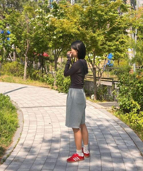MUSINSA STANDARD WOMAN（ムシンサスタンダードウーマン）の「ウィメンズリブスリムフード付き長袖Tシャツ[ダークグレー]（パーカー・レディース・その他・LARGE/MEDIUM/SMALL/X-SMALL/X-LARGE）」の15枚目の写真
