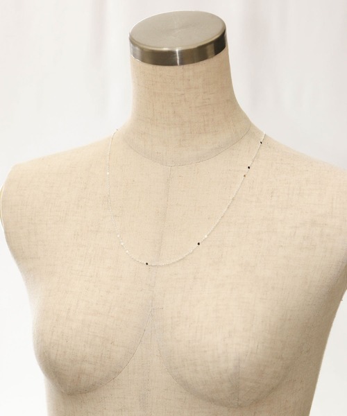 Gready Brilliant(グレディブリリアン)の「アジャスターホソネックレス(ネックレス・レディース・シルバー/ゴールド・FREE)」の5枚目の写真