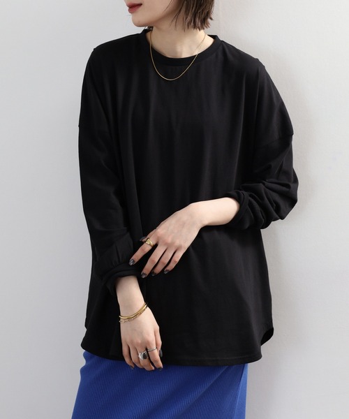 atONE(アットワン)の「オーバーサイズ裾ラウンドカットソー(Tシャツ/カットソー・レディース・オフホワイト/チャコールグレー/カーキ/モカ/ブラック・4L~5L/LL~3L/M-L)」の19枚目の写真