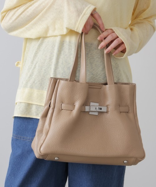 Bou Jeloud（ブージュルード）の「ベルテッドバック（トートバッグ・レディース・ブラック/グレイッシュベージュ/シルバー・ONESIZE）」の2枚目の写真