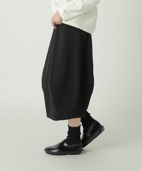ZUCCa(ズッカ)の「PE STRETCH KNIT / ニットスカート / P(スカート・レディース・ベージュ/ブラック・M size)」の5枚目の写真