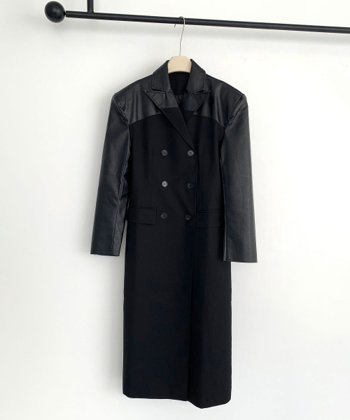 VASCARA(バスカラ)の「Overfit Black Double Long Jacket(トレンチコート・レディース・ブラック・FREE)」の4枚目の写真