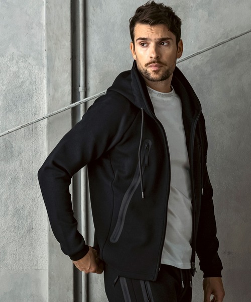 1PIU1UGUALE3 RELAX (ウノピゥウノウグァーレトレ リラックス)の「1PIU1UGUALE3 RELAX(ウノピゥウノウグァーレトレ リラックス)バーティカルポケット テックパーカー(パーカー・メンズ・ホワイト/ブラック/グレー・XL/L/M/S/XXL)」の8枚目の写真