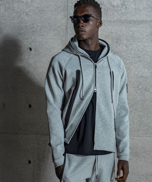 1PIU1UGUALE3 RELAX (ウノピゥウノウグァーレトレ リラックス)の「1PIU1UGUALE3 RELAX(ウノピゥウノウグァーレトレ リラックス)バーティカルポケット テックパーカー(パーカー・メンズ・ホワイト/ブラック/グレー・XL/L/M/S/XXL)」の17枚目の写真