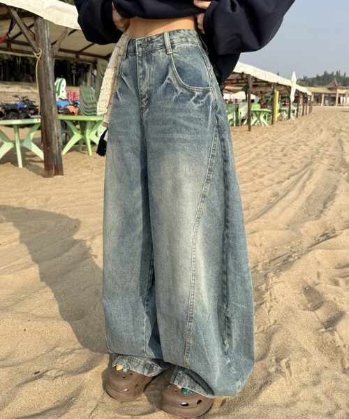 yuue' ( wear )（ユーイ）の「カーブワイドデニムパンツ/ユニセックス（デニムパンツ・レディース・ブルー・S/M/L）」の6枚目の写真