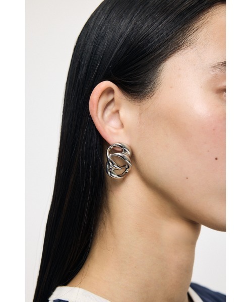 MOUSSY（マウジー）の「【26年SS新作】TWIST MOTIF ピアス（ピアス（両耳用）・レディース・ゴールド/シルバー・FREE）」の11枚目の写真