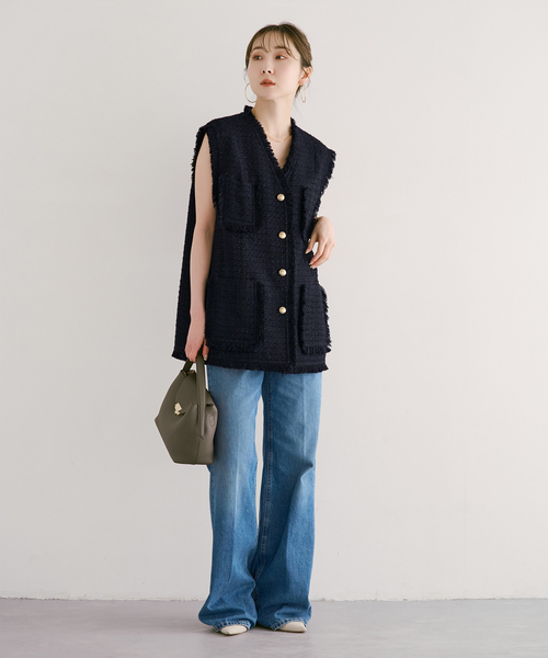 Noble(ノーブル)の「ラメツイードノーカラージレ(ベスト・レディース・ホワイト/ネイビー・FREE)」の17枚目の写真