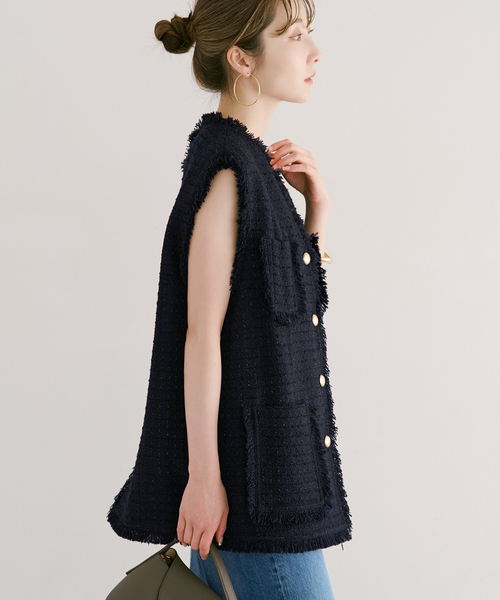 Noble(ノーブル)の「ラメツイードノーカラージレ(ベスト・レディース・ホワイト/ネイビー・FREE)」の20枚目の写真